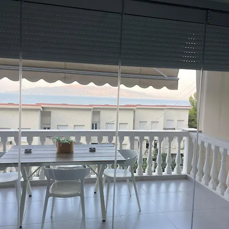 Loris Apartmán *