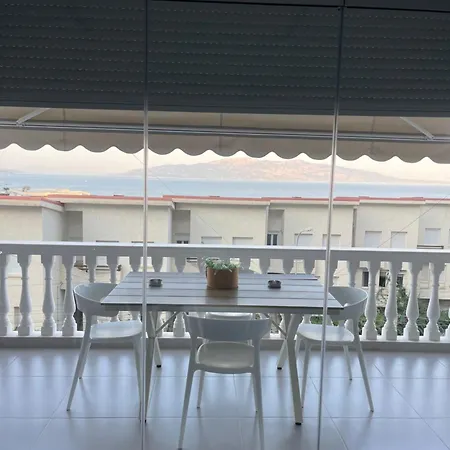 Loris * Sarande